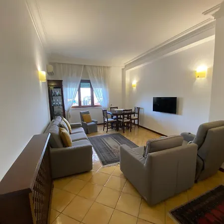 Apartment Dimoradora