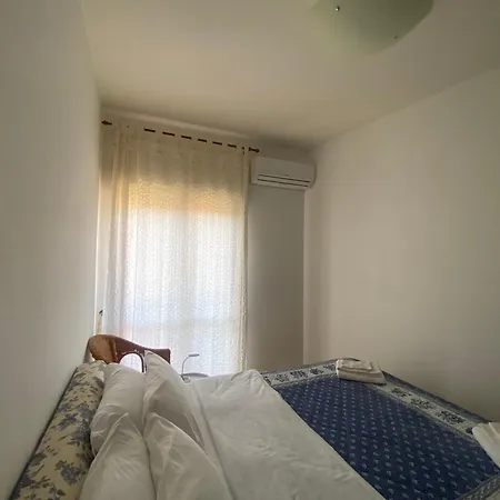 Dimoradora Apartman *